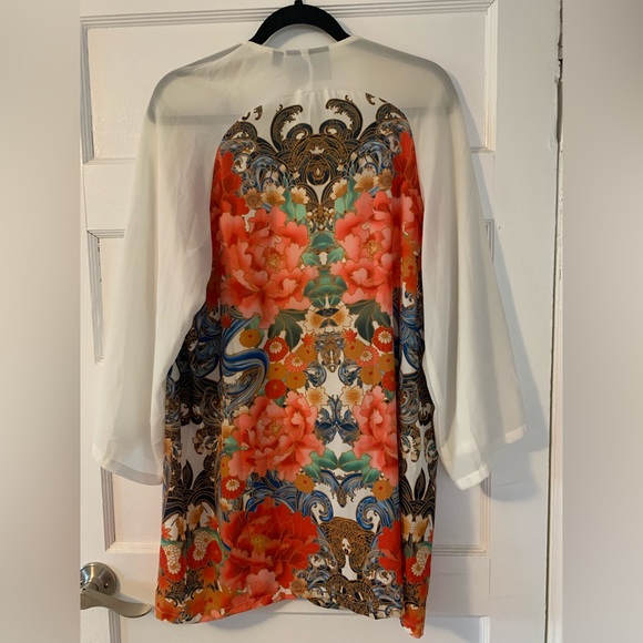 Minkpink kimono - Picture 2 of 4